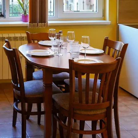 Oborishte Family Elegance With Garden View * Sofia